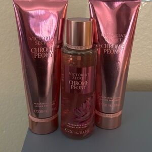 Victoria's Secret Chrome Peony Set - Pink